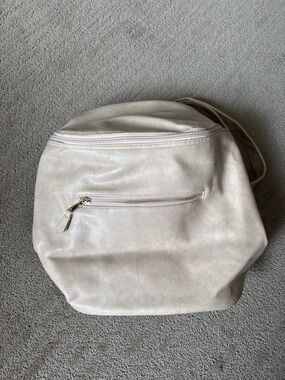 Minimal Cream Faux Leather Backpack with Front Zip Pocket